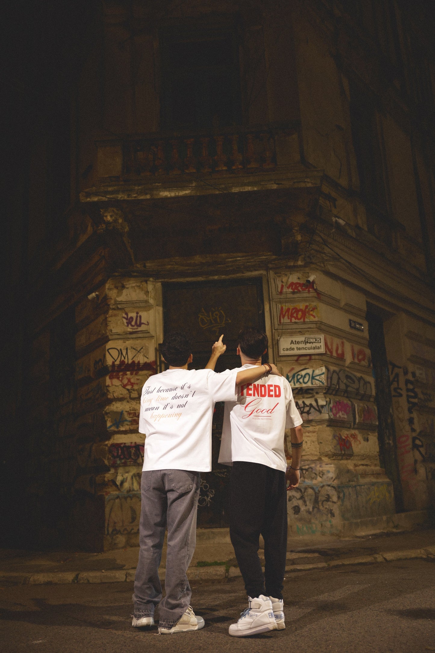 ARABIC (white&red)